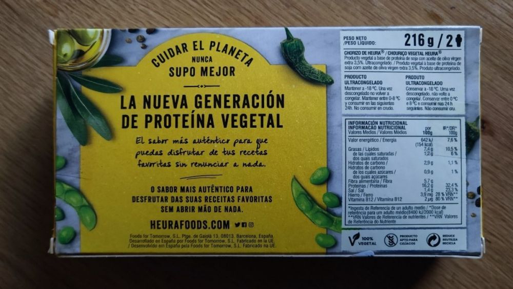 Reverso del paquete de chorizo vegetal o vegano de Heura / Hule y Mantel