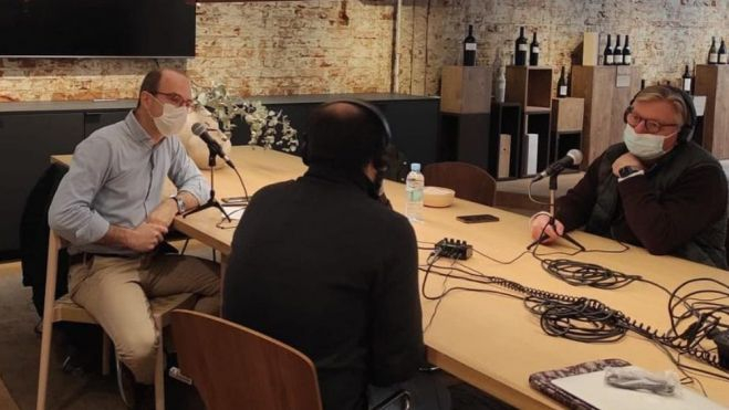 Tao Platón, Andreas Kubach MW y Peter Sisseck en la grabación del Península Podcast / Intagram
