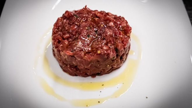 El steak tartar del restaurante Bardeni / Pablo Miranzo 