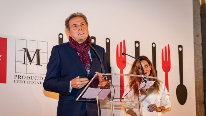 Pedro Larumbe recoge el premio de ACYRE a toda su trayectoria. Foto: ACYRE Madrid. 