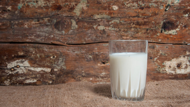 Vaso de leche / Foto: Canva