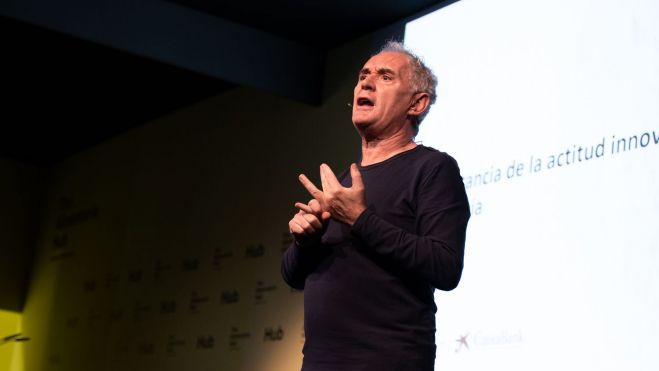 Ferran Adrià en una ponencia en el salón Alimentaria & Hostelco 2022 / LUIS MIGUEL AÑÓN