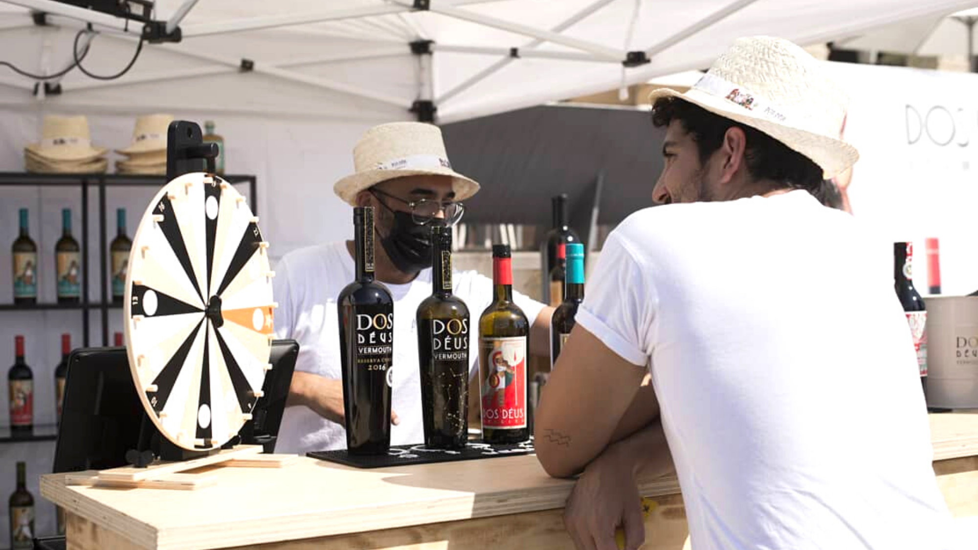 Puesto de vermut Dos Déus en la feria Vermut & Soul / Foto: Vermut & Soul