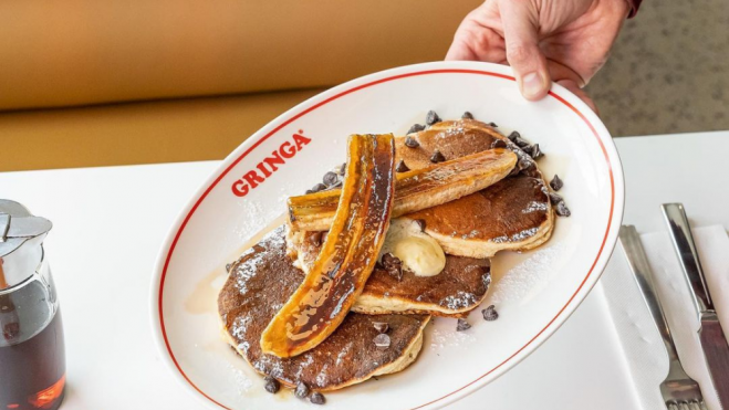 Plato de pancakes dulces de Gringa All Day / Foto: Instagram Gringa All Day