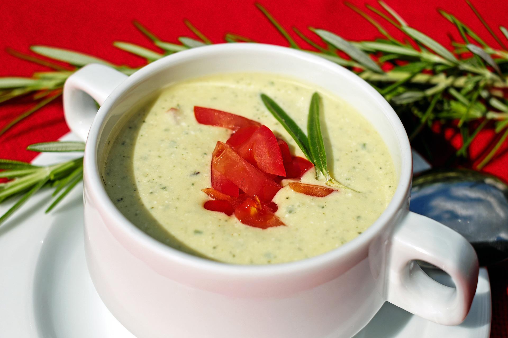 Sopa fría de aguacate y calabacín / PIXABAY