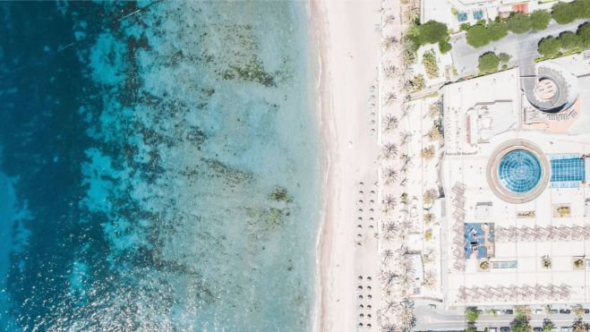 Imagen aérea de una playa de Marbella / Foto: Marbella Turismo