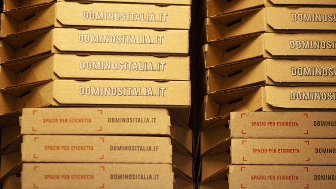 Cajas de Domino's en Italia / Foto: Facebook