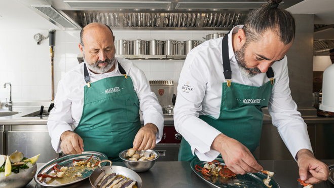 Alfonso Esquinas y Rafa Zafra en la cocina de Mareantes / Foto: web