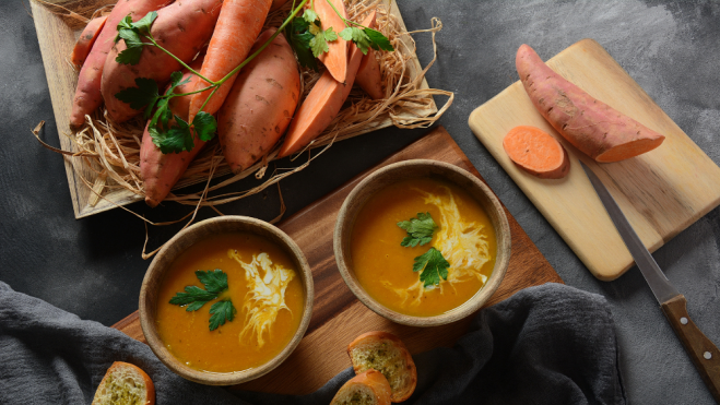 Sopa de boniato y zanahoria / Foto: Canva
