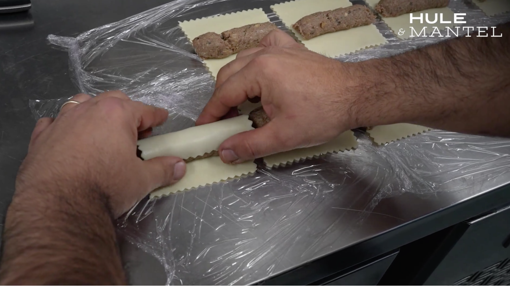 Prepara el canelón / Receta de canelones del restaurante 7 portes