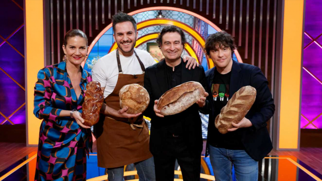 El panadero Jordi Morera con el jurado de MasterChef / Foto: RTVE