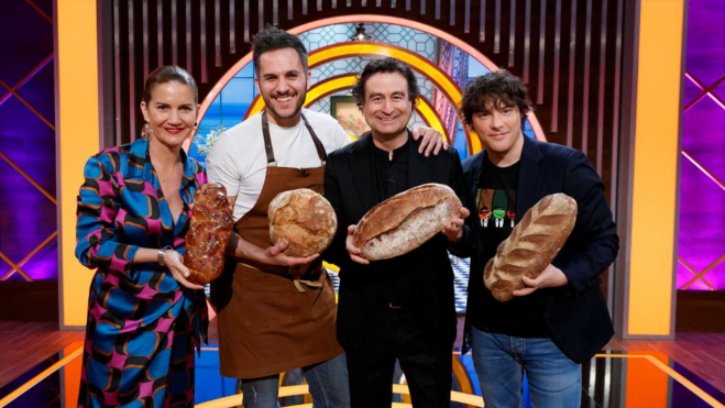 El panadero Jordi Morera con el jurado de MasterChef / Foto: RTVE El panadero Jordi Morera con el jurado de MasterChef / Foto: RTVE