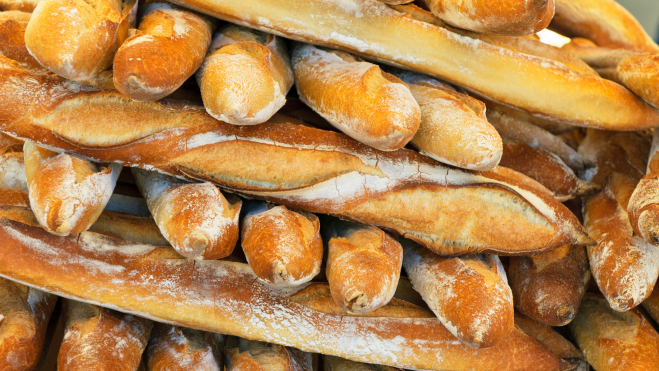 Pan de baguette / Foto: Canva