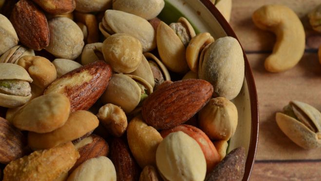 Plato de frutos secos / Foto: Canva Plato de frutos secos / Foto: Canva