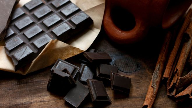 Onzas de chocolate negro / Foto: Canva