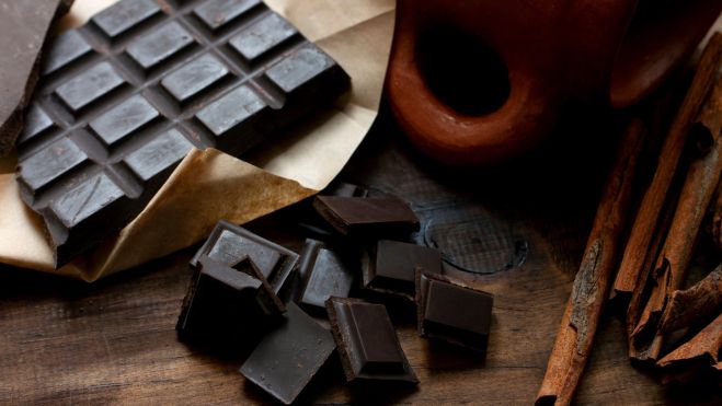 Onzas de chocolate negro / Foto: Canva Onzas de chocolate negro / Foto: Canva