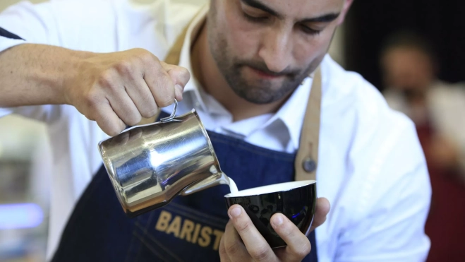 Barista en un concurso del Fórum Cultural del Café / Foto cedida