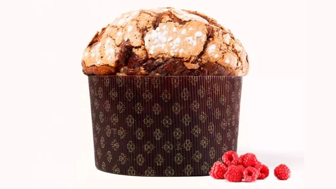 Panettone de chocolate blanco y frambuesa de Paco Torreblanca / Foto cedida Panettone de chocolate blanco y frambuesa de Paco Torreblanca / Foto cedida