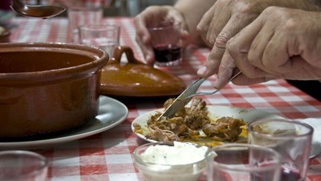 Imagen-tipica-guachinche-tinerfeno_EDIIMA20180829_0582_27