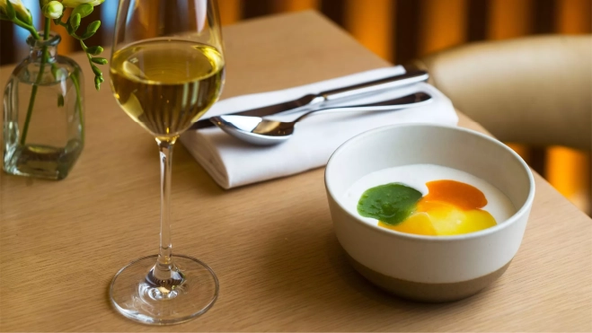 El huevo con verduras, un plato icónico de Les Cols / Foto cedida