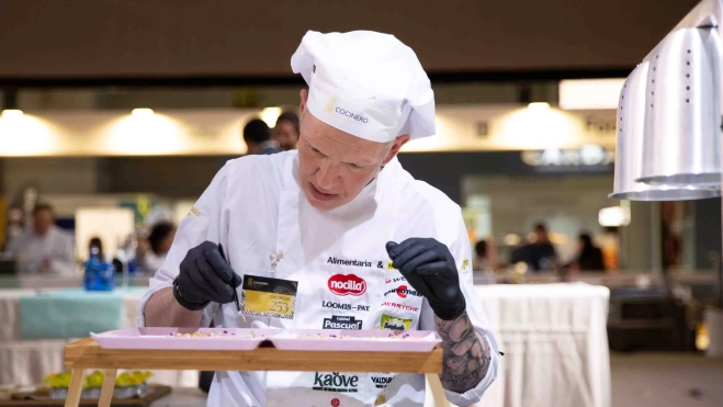 Toño Rodríguez es el Cocinero del Año en Alimentaria 2024 / GALA ESPÍN Toño Rodríguez es el Cocinero del Año en Alimentaria 2024 / GALA ESPÍN