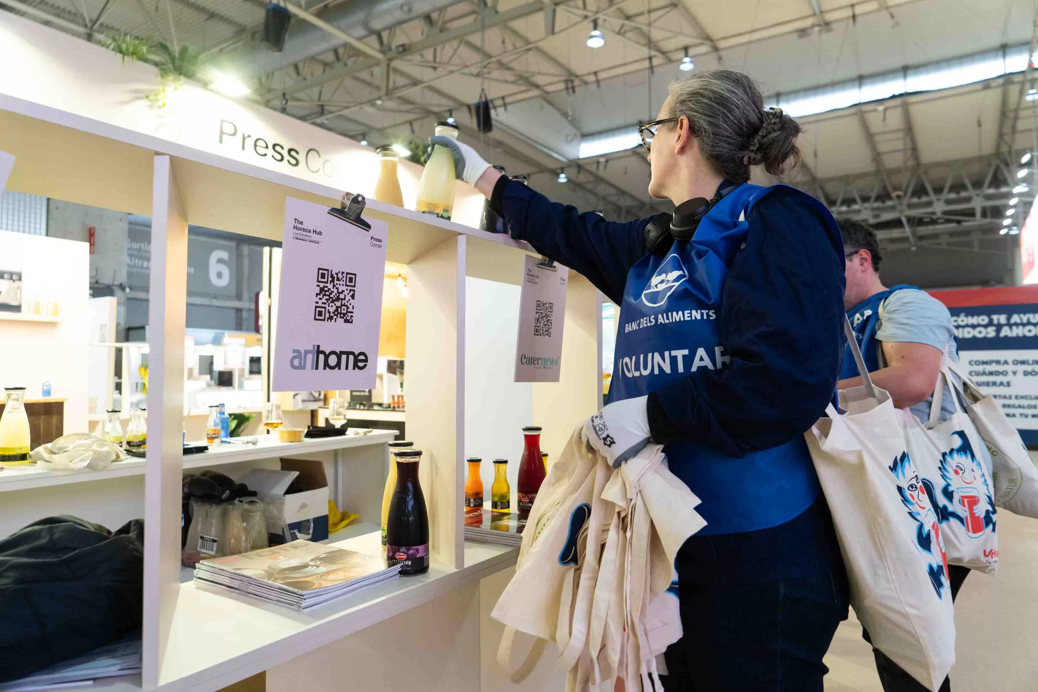 Recogida de alimentos al cierre de Alimentaria 2024 / GALA ESPÍN