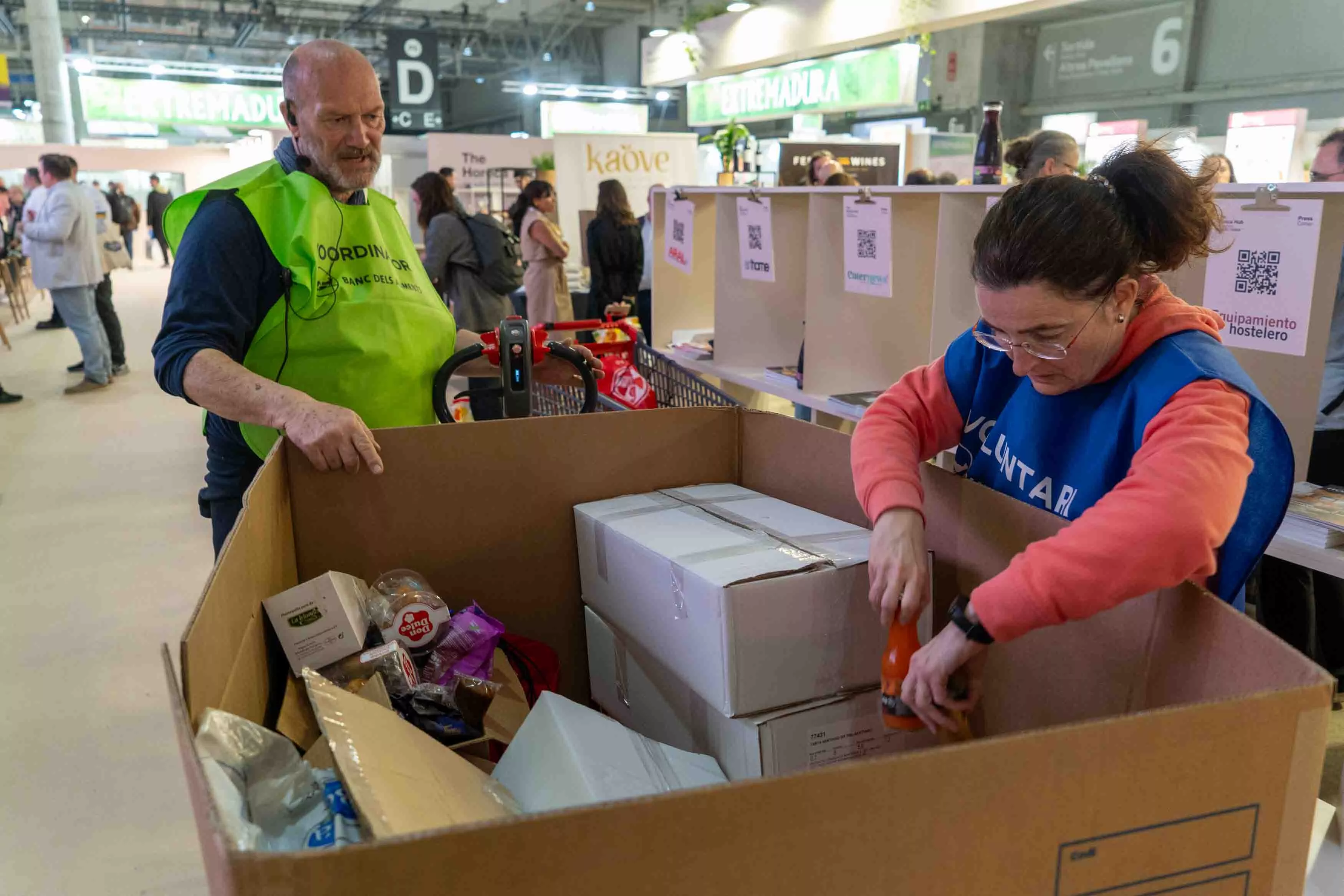 Recogida de alimentos al cierre de Alimentaria 2024 / GALA ESPÍN