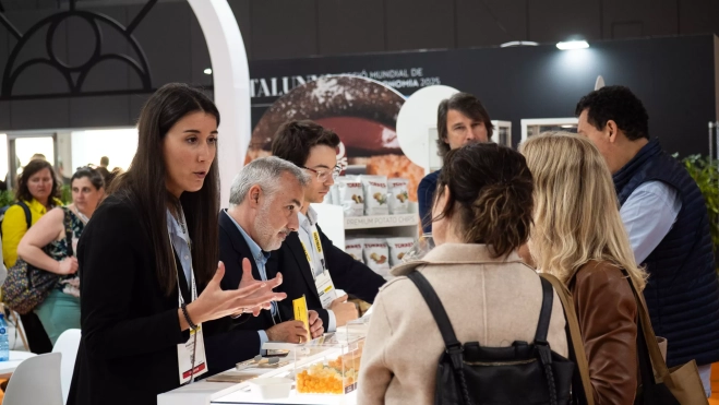 Stand en el salón Alimentaria 2024 / ÒSCAR GIL Stand en el salón Alimentaria 2024 / ÒSCAR GIL