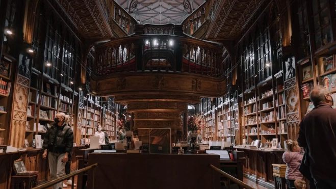Interior de la Librería Lello / PEXELS