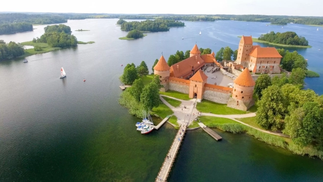 Castillo de Trakai en Lituania / Foto: Canva