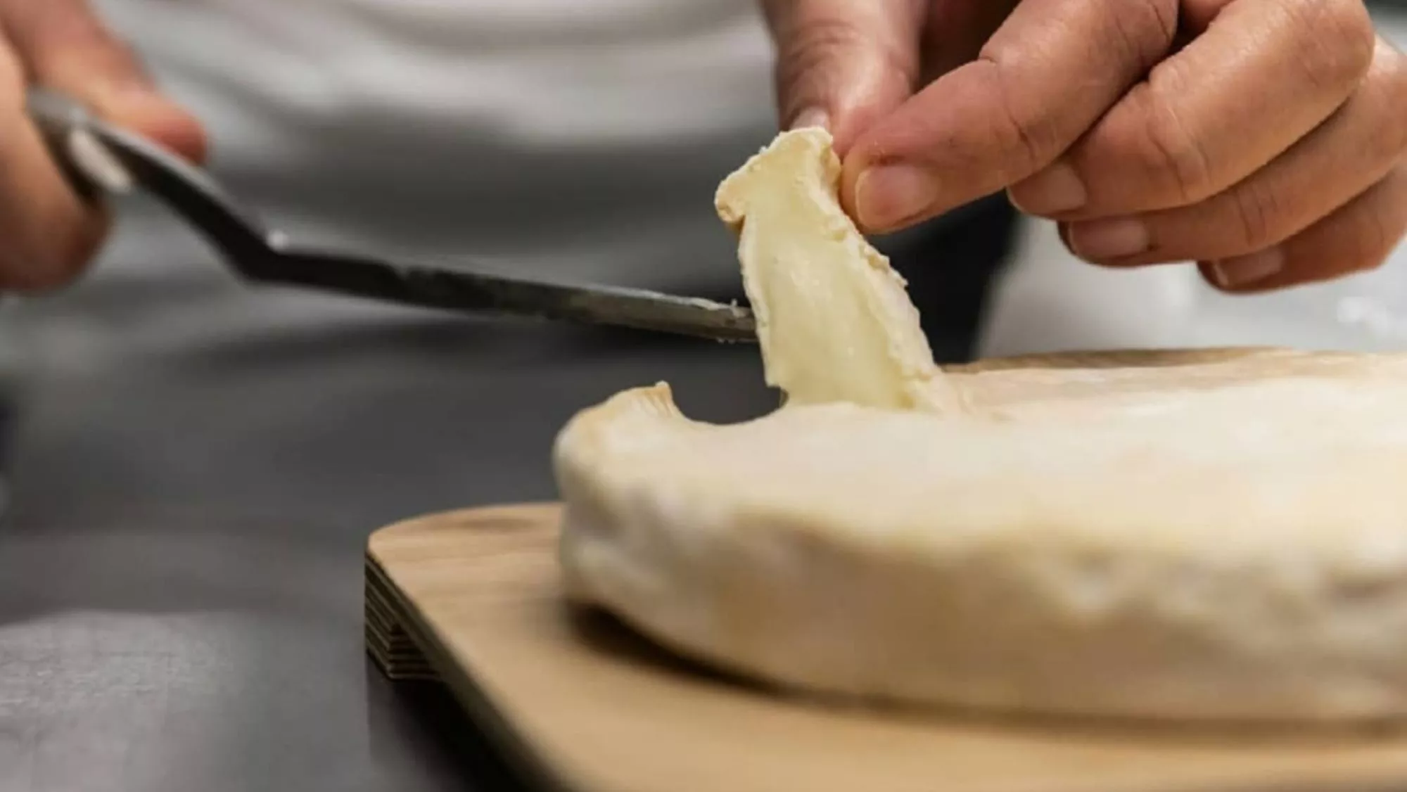 El queso Lía de la quesería Bisqato en Xiros, una aldea de Guitiriz (Lugo) / Cedida El queso Lía de la quesería Bisqato en Xiros, una aldea de Guitiriz (Lugo) / Cedida