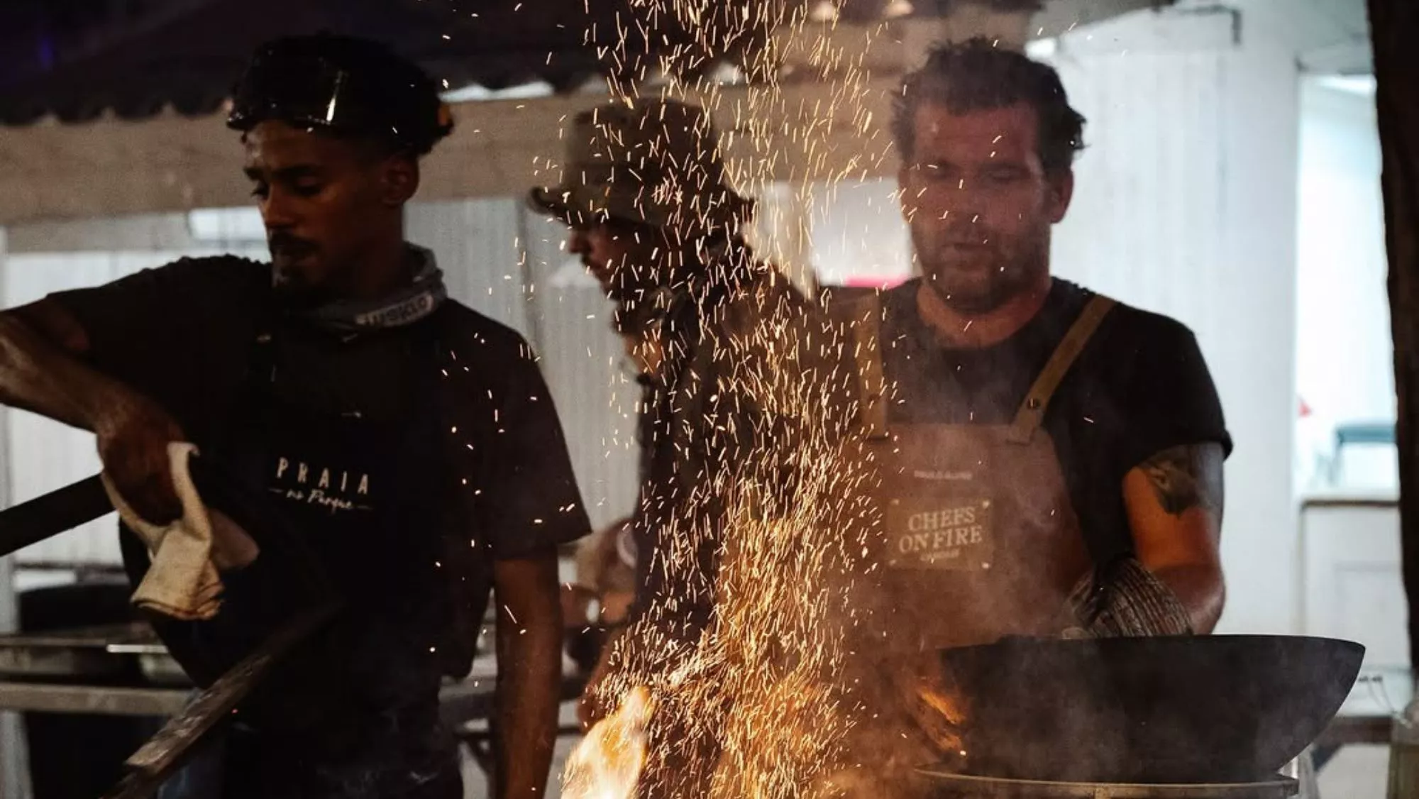 Cocineros ante el fuego y las brasas en el evento Chefs on Fire de Madrid / Instagram