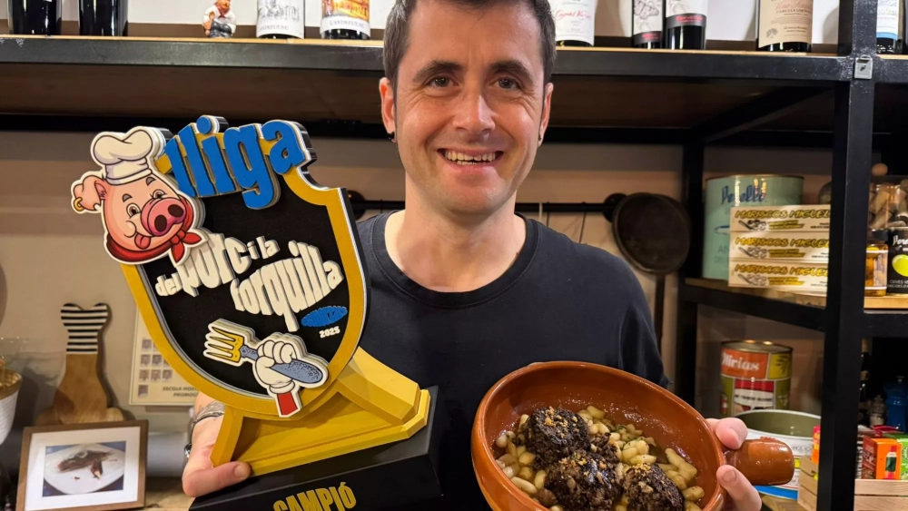 Previsualización de El 'esmorzar de forquilla' que conquista Cataluña: l’Andreuenc gana la Lliga del Porc i la Forquilla