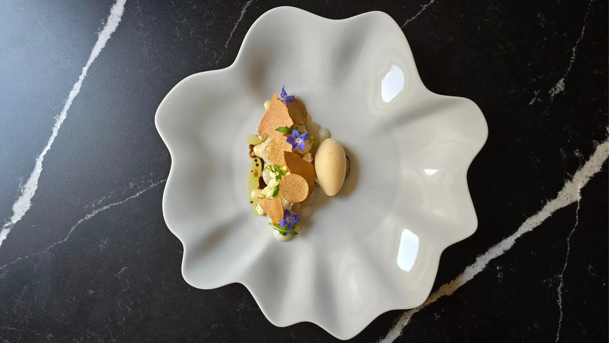 La vieira de Romain Lascarides en su restaurante Allégorie (Madrid) / Cedida