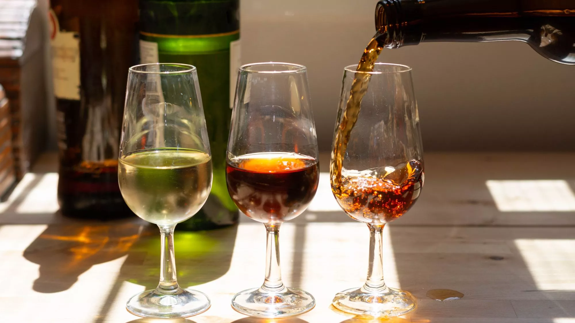 Cata de vinos del Marco de Jerez en Jerez de la Frontera (Cádiz) / Canva
