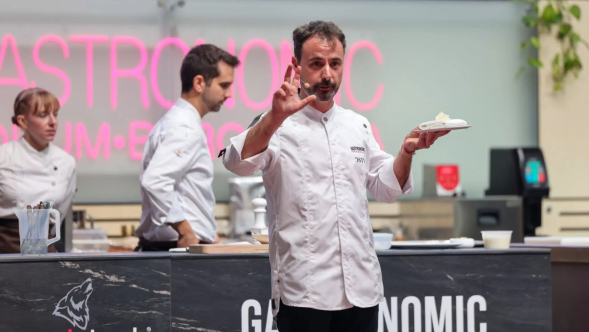 Eduard Xatruch (Disfrutar) en el Gastronomic Forum Barcelona 2024 / Cedida Eduard Xatruch (Disfrutar) en el Gastronomic Forum Barcelona 2024 / Cedida