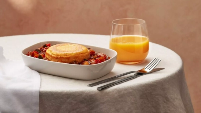 La tortilla con pisto de José Andrés para Delta Air Lines / Delta La tortilla con pisto de José Andrés para Delta Air Lines / Delta
