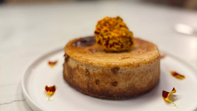 Tarta de queso de pan de muerto de Jon Cake y Casa Dulce Bakery / Cedida Tarta de queso de pan de muerto de Jon Cake y Casa Dulce Bakery / Cedida