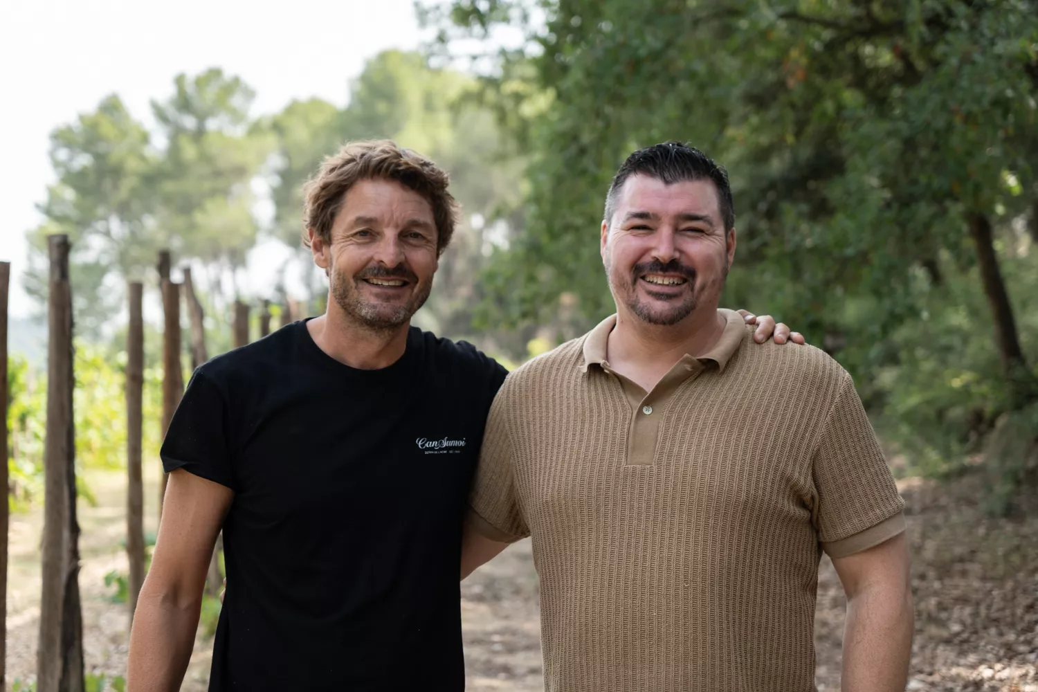 Pepe Raventós y Òscar Soneira en el episodio 4x03 del podcast 'Vino y Mantel' / ÒSCAR GIL COY