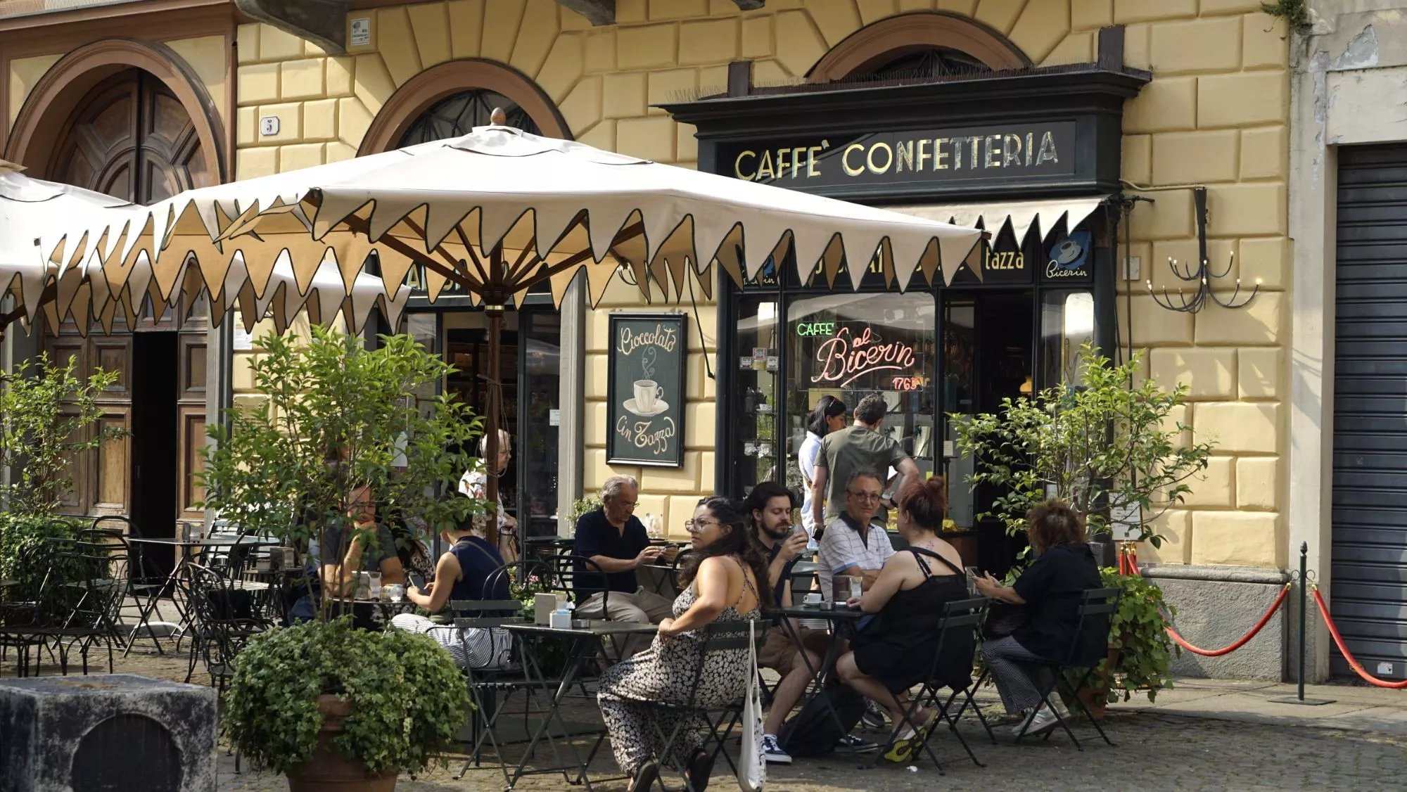 Caffè Al Bicerin presume de servir los mejores 'bicerin' de Turín / Yolanda Cardo 