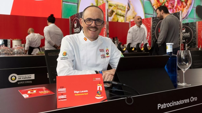 El cocinero Íñigo Lavado en el XXI Concurso Nacional Pinchos y Tapas de Valladolid / Cedida