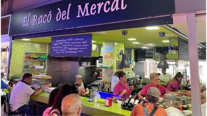 El restaurante El racó del mercat en el Mercat de Provençals / Ajuntament de Barcelona