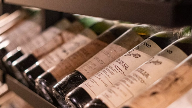 La bodega del restaurante Via Venet (Barcelona) / Txaber Allué