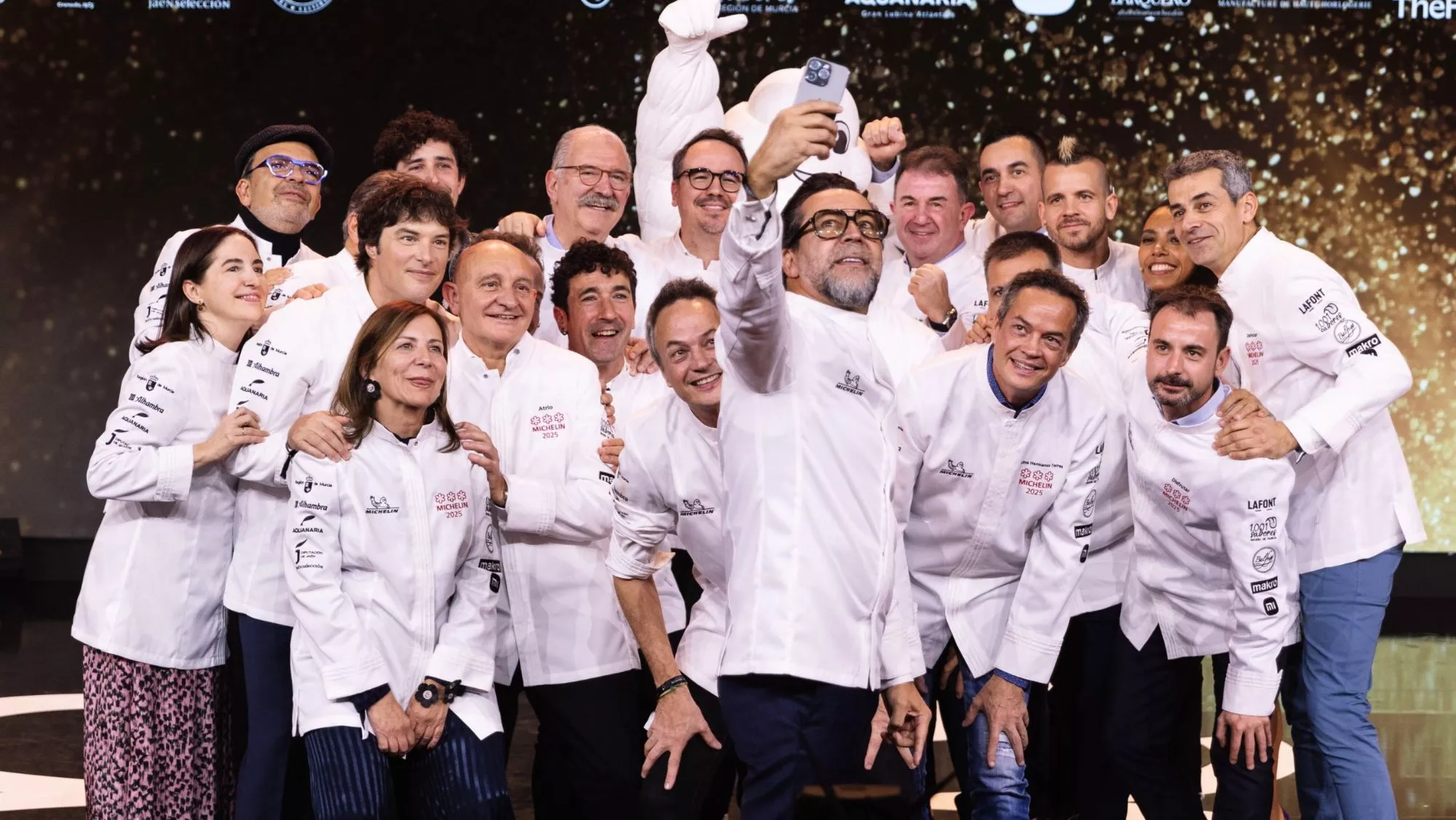 Los chefs con tres estrellas en la Gala Michelin España 2025 / Cedida