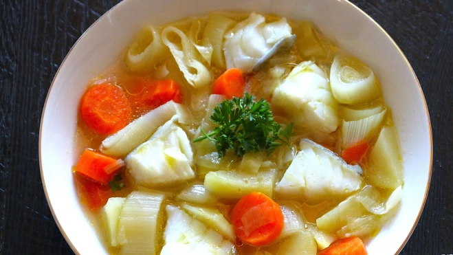 Porrusalda de bacalao (Receta de Inés Butrón) / Antonio Ron Porrusalda de bacalao (Receta de Inés Butrón) / Antonio Ron