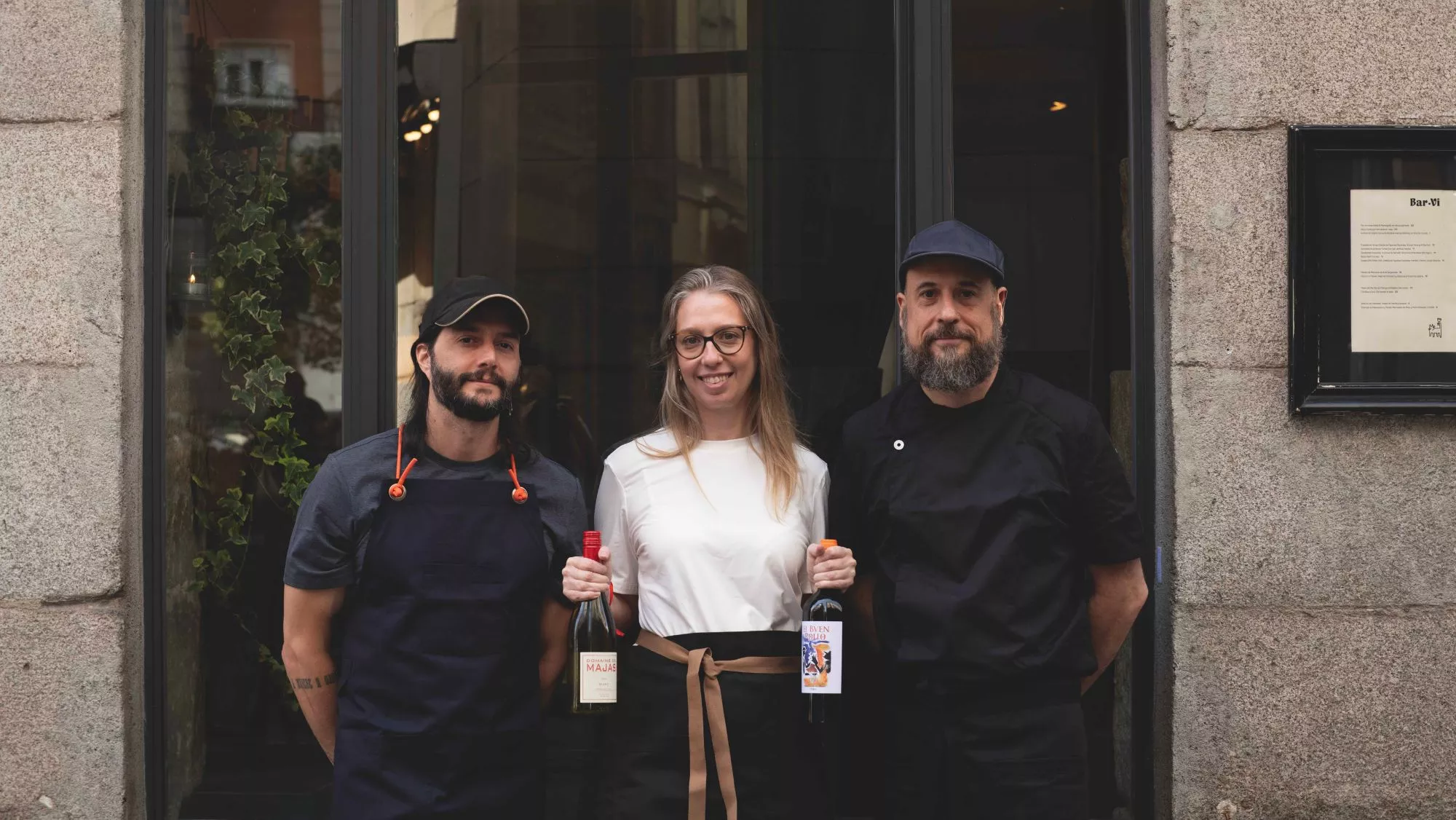 Luis Miguel Castaño, Débora Schneider y Carlos Gremone en Bar Vi (Madrid) / Cedida
