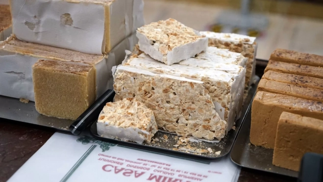 Los turrones clásicos, estrellas absolutas de Casa Mira en Madrid / Yolanda Cardo Los turrones clásicos, estrellas absolutas de Casa Mira en Madrid / Yolanda Cardo