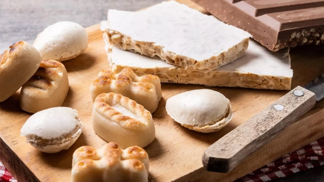 Turrones y mazapanes / FREEPIK