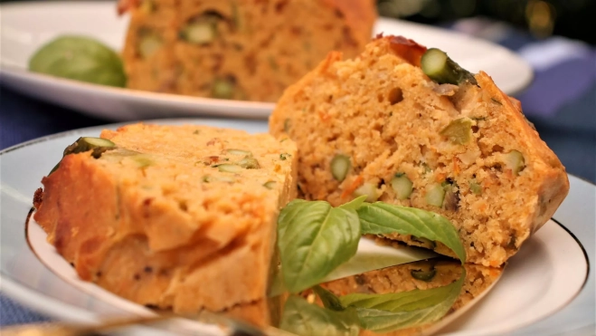 Pastel de pesto rojo, avellanas y trigueros (Receta de Inés Butrón) / Antonio Ron