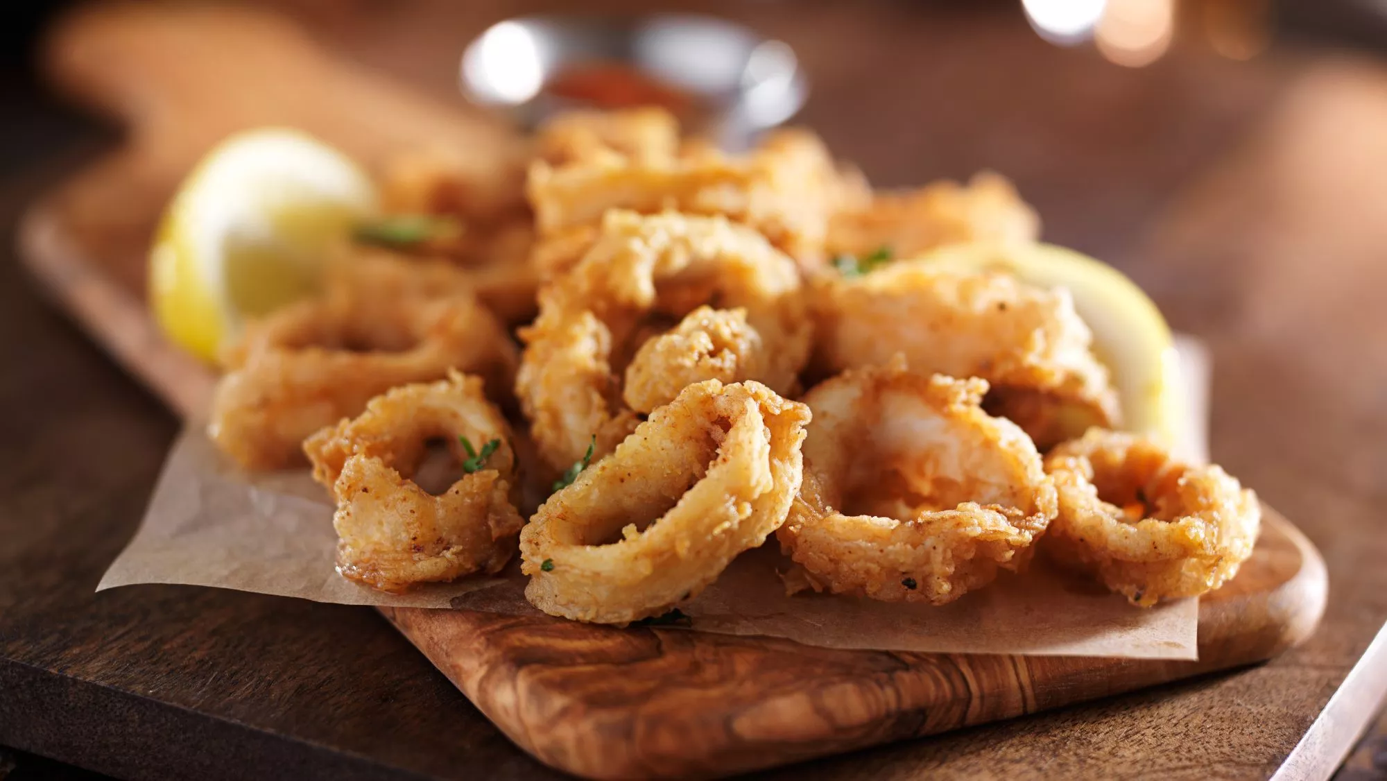 Calamares a la romana listos para comer / Canva